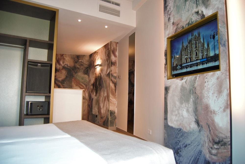 Mokinba Hotels King Milano Exteriör bild