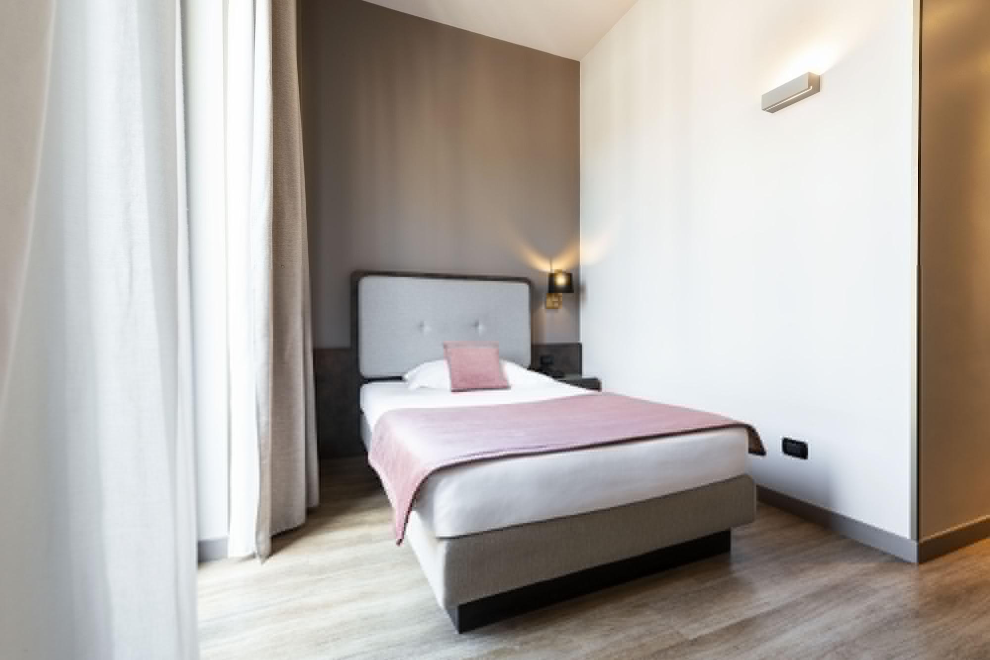 Mokinba Hotels King Milano Exteriör bild