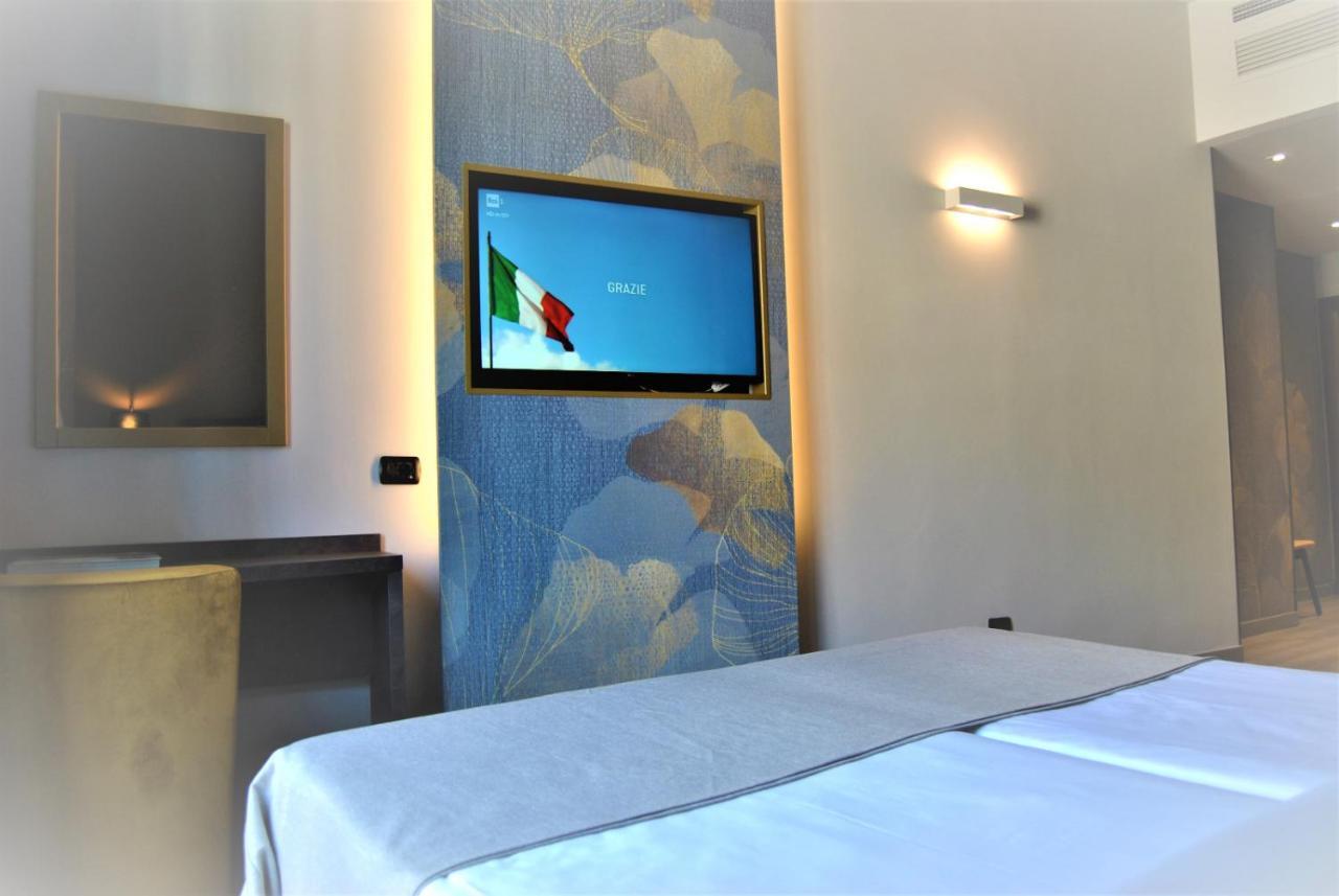 Mokinba Hotels King Milano Exteriör bild