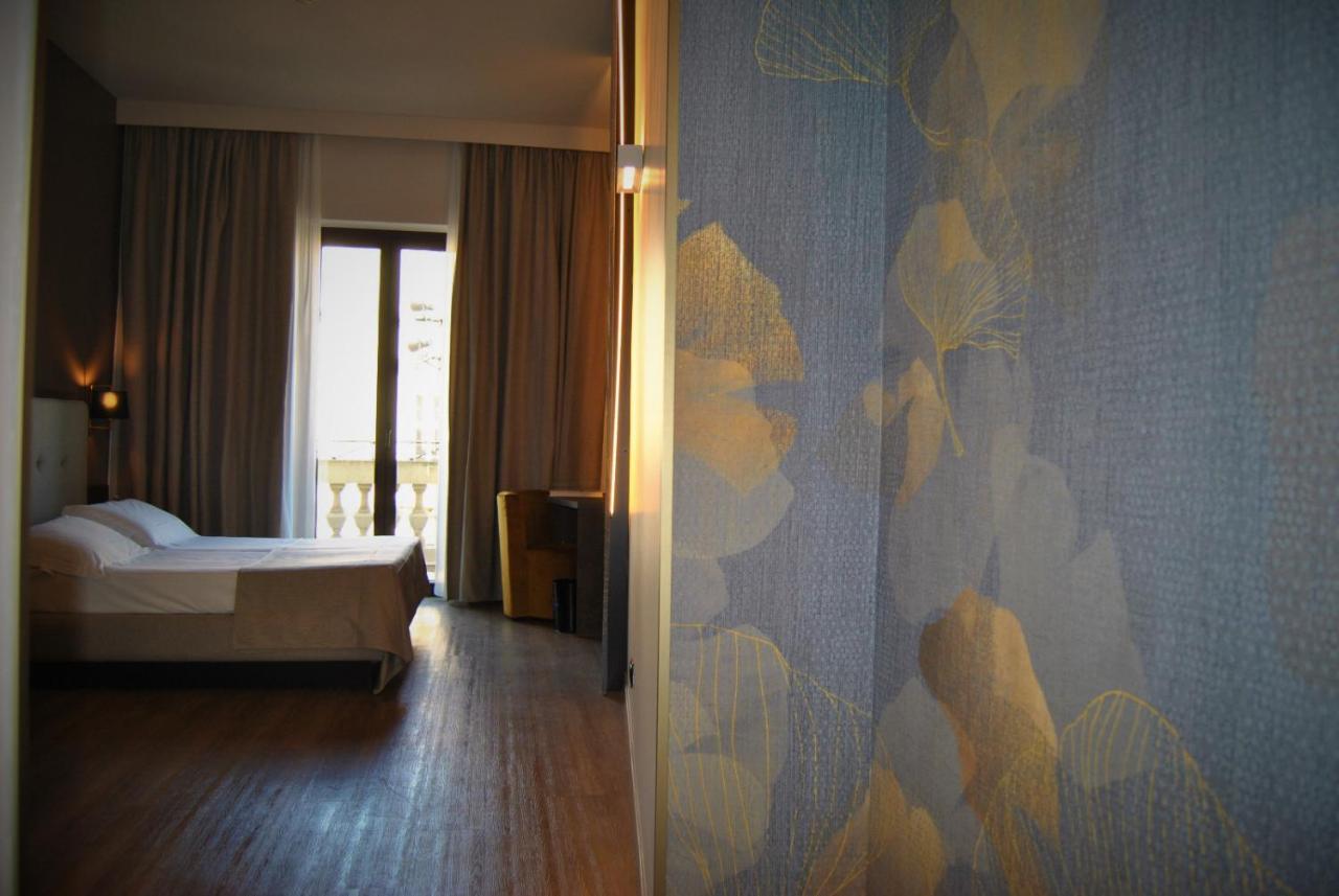 Mokinba Hotels King Milano Exteriör bild